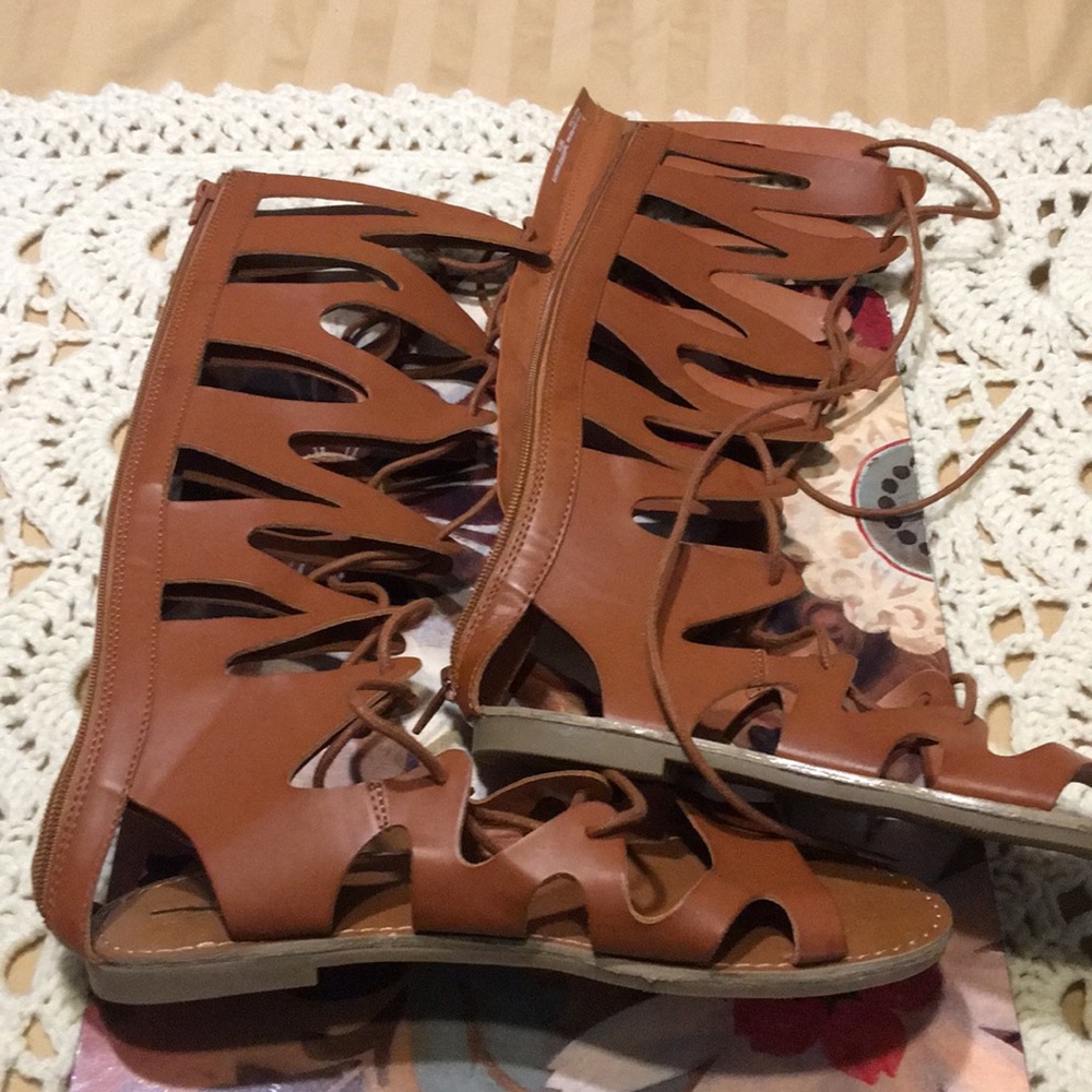 Summer leather Lace-up & Zipper sandals! Brown
